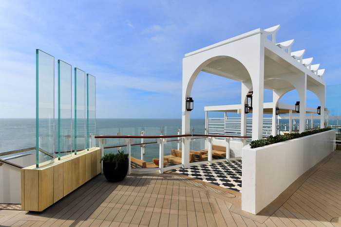 Celebrity Cruises, Celebrity Beyond, Sunset Bar 7 ©CEL.jpg